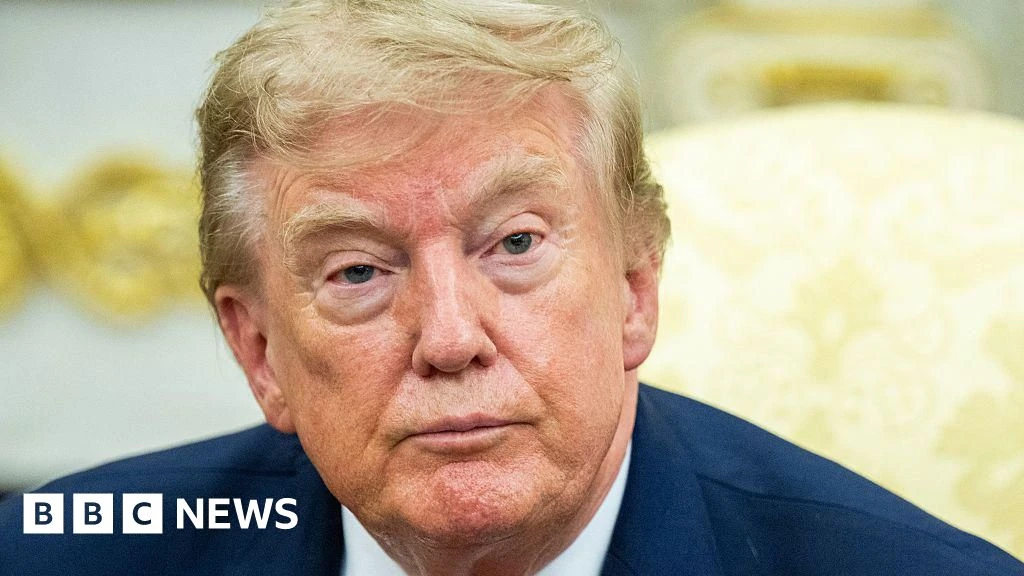 Trump pauses deadline on new Canadian tariffs for three days