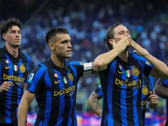 Inter-Monza 4-1: i nerazzurri iniziano con una goleada, magie di Calhanoglu e Pio Esposito