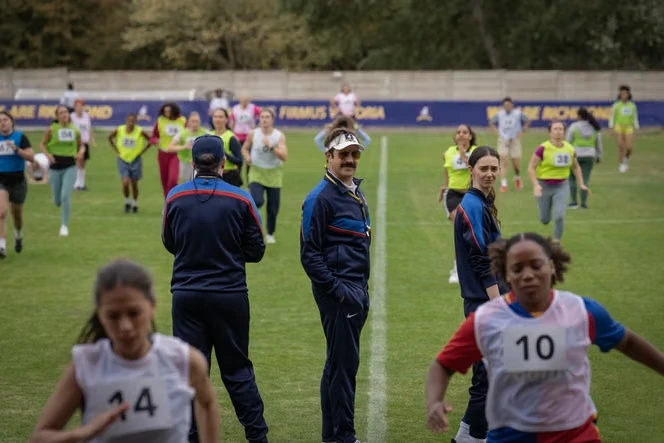 « Ted Lasso », saison 4, sur Apple TV : la comédie sportive avec Jason Sudeikis renoue avec la fantaisie de ses débuts
