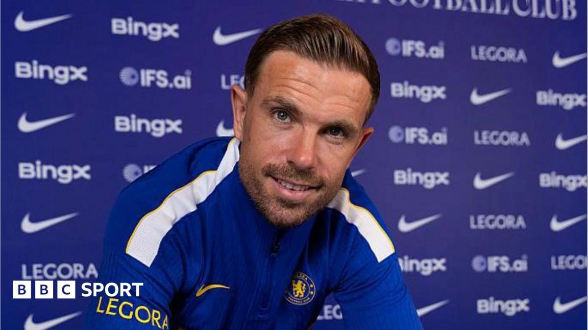 England midfielder Henderson joins Chelsea