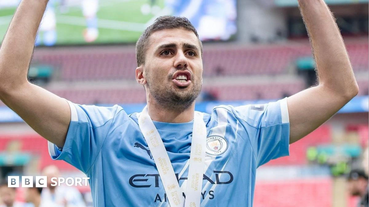 Man City reject Barcelona's £38.5m bid for Rodri
