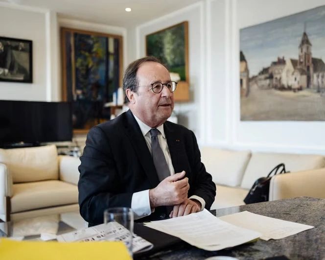 Présidentielle 2027 : l’éventuelle candidature de François Hollande scrutée par le bloc central