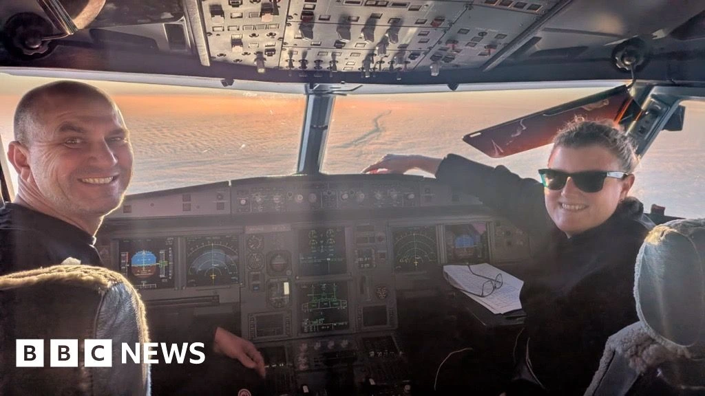 Australian aviation crew carries out daring midwinter Antarctica rescue