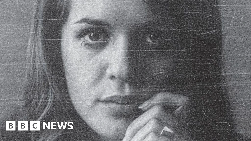 What will Sonia Gandhi's memoir reveal about India's most powerful dynasty?