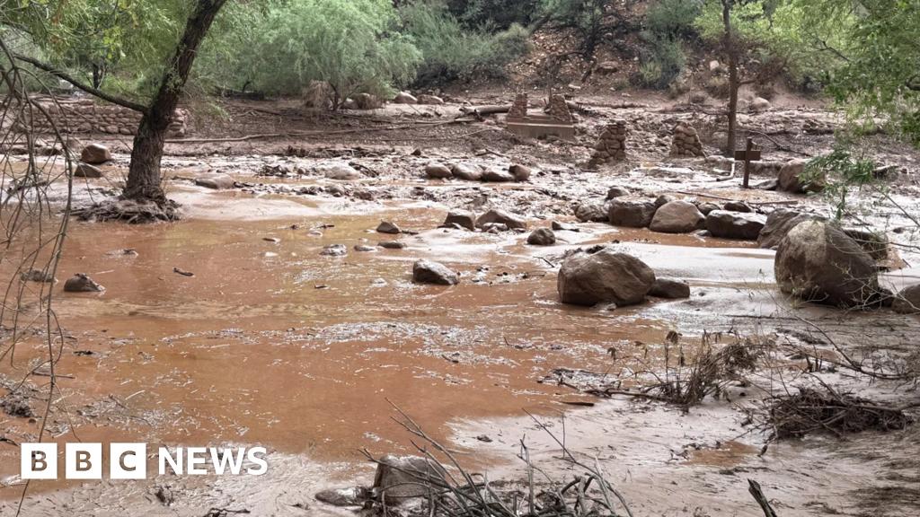 15 hikers feared missing after 'terrifying' flash flooding hits Grand Canyon