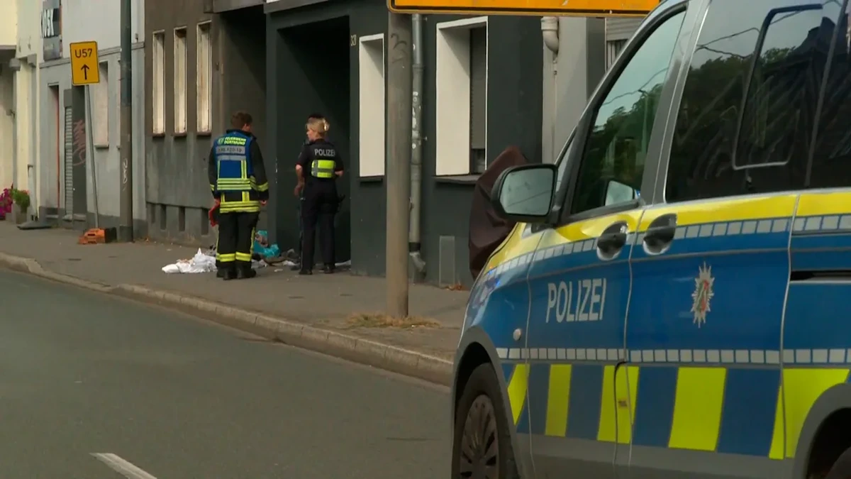 Dortmund: Kind (1) fällt aus Fenster – Mutter springt hinterher