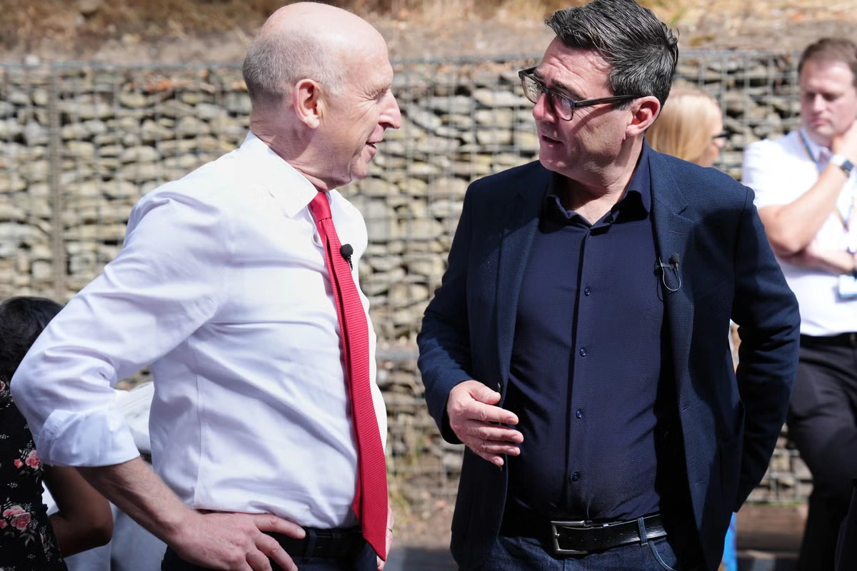 John Healey warns supermarkets not to ‘rip off’ Britons as Iran war fuels cost of living crisis