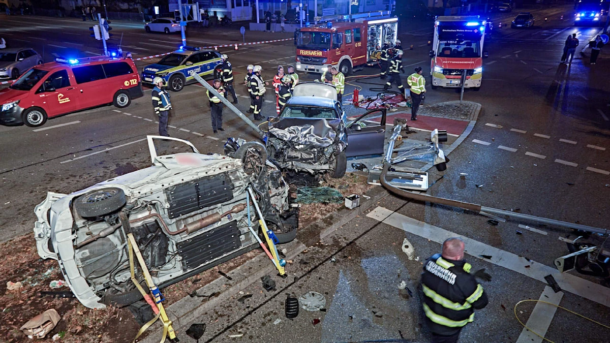 Fünf Verletzte bei schwerem Unfall in Heidenheim