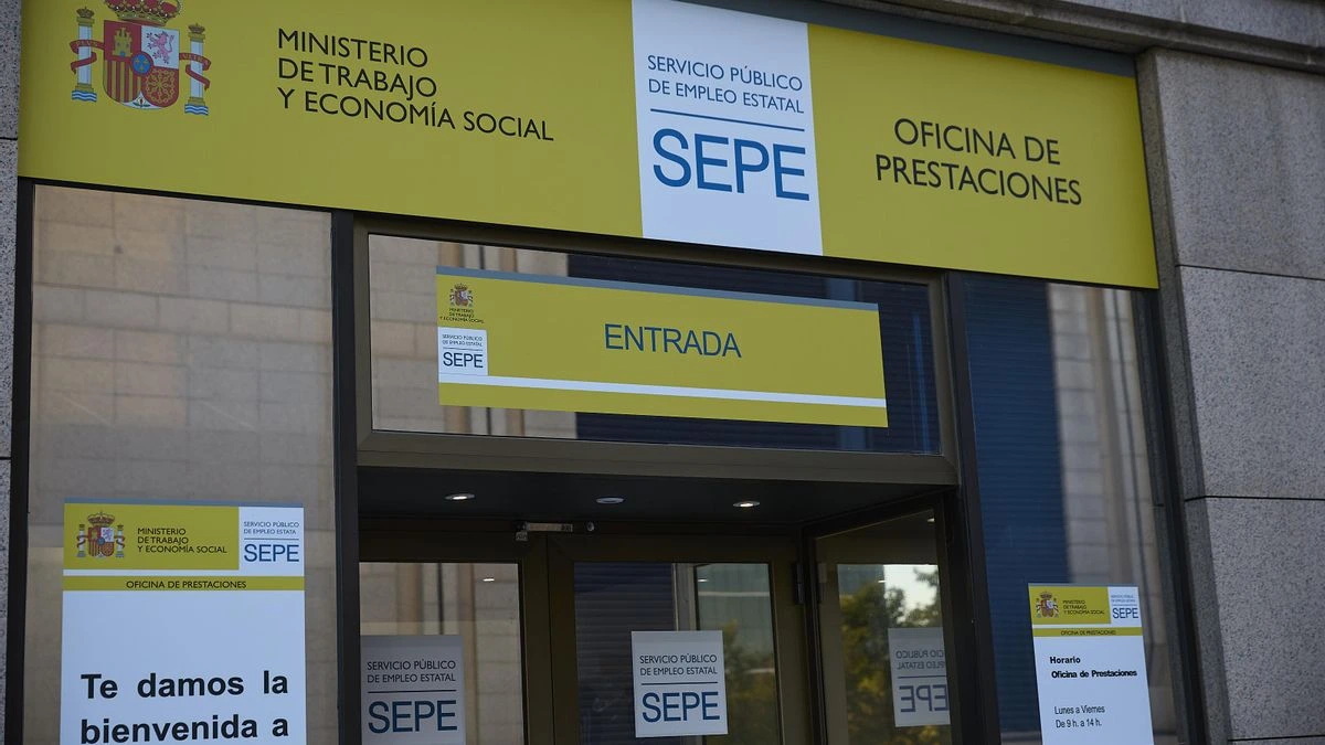Por qué es una “buena noticia” el repunte inusual del paro este julio
