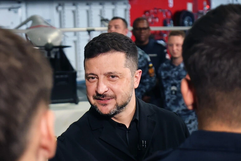 Il presidente ucraino Zelensky in visita in Serbia