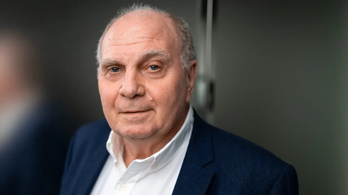 SPORT-BILD-Award: Auszeichnung für Uli Hoeneß