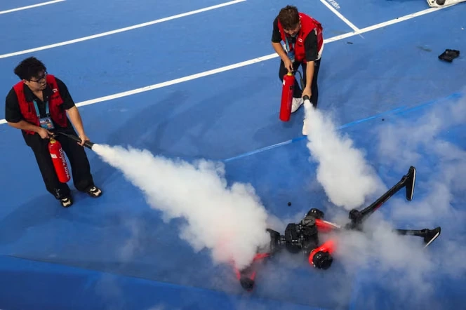 Robots humanoïdes : en Chine, le spectacle des Jeux mondiaux et l’épreuve du réel