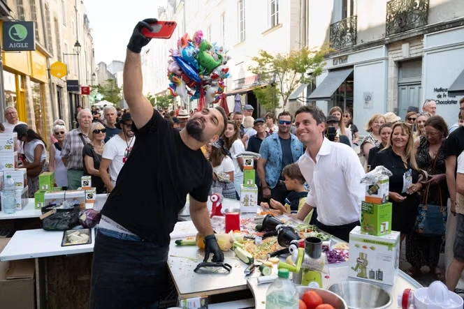 Présidentielle 2027 : Gabriel Attal mène une campagne estivale frénétique, labourant les thématiques de droite toute pour faire de l’ombre à Edouard Philippe