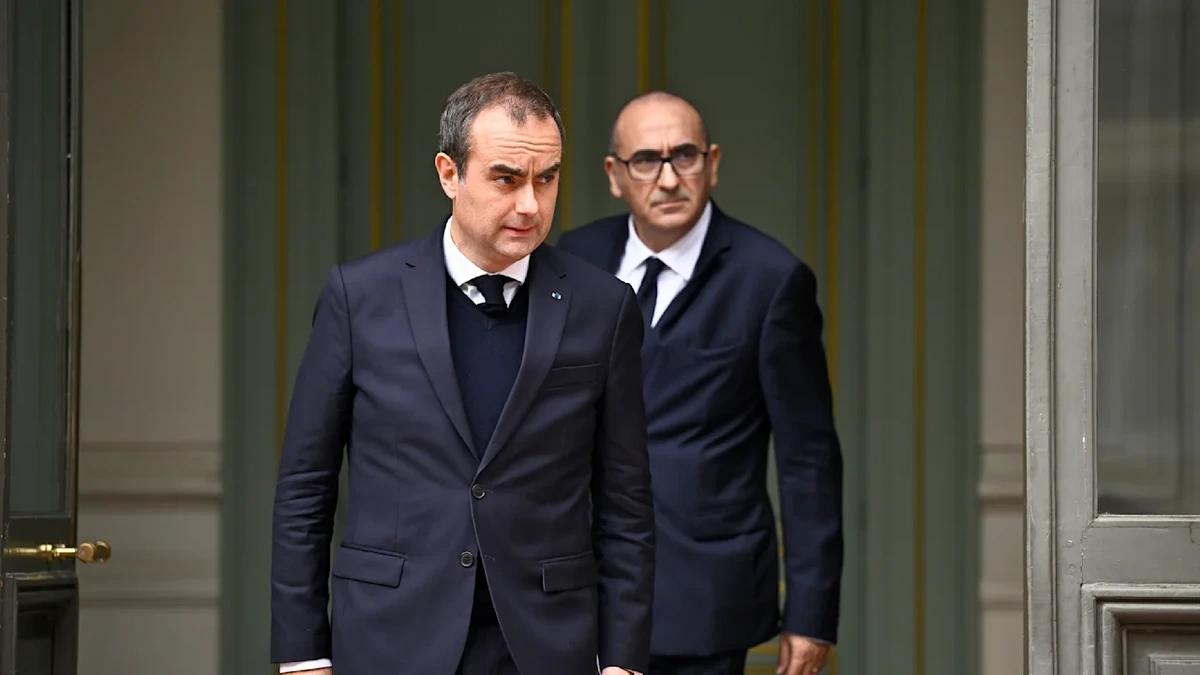 Krawalle und Eskalation: Frankreich ordnet Ausgangssperren an