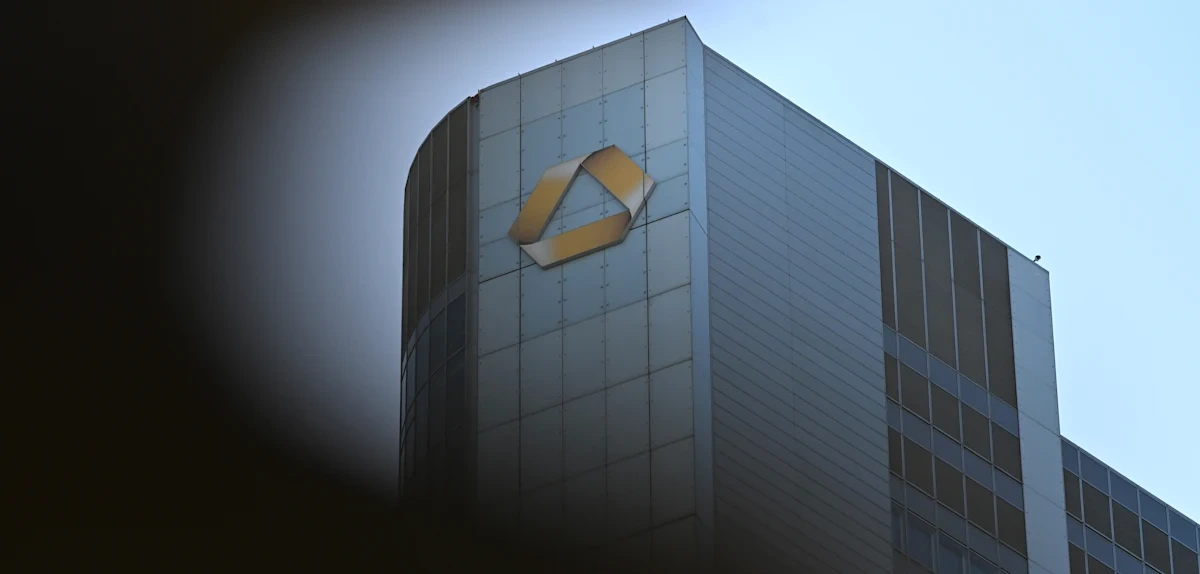 EZB gibt Unicredit grünes Licht für Übernahme von Commerzbank