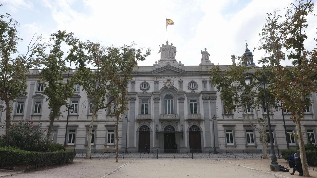 La Fiscalía pide al Supremo que permita votar a todos los nacionalizados por la ley de nietos