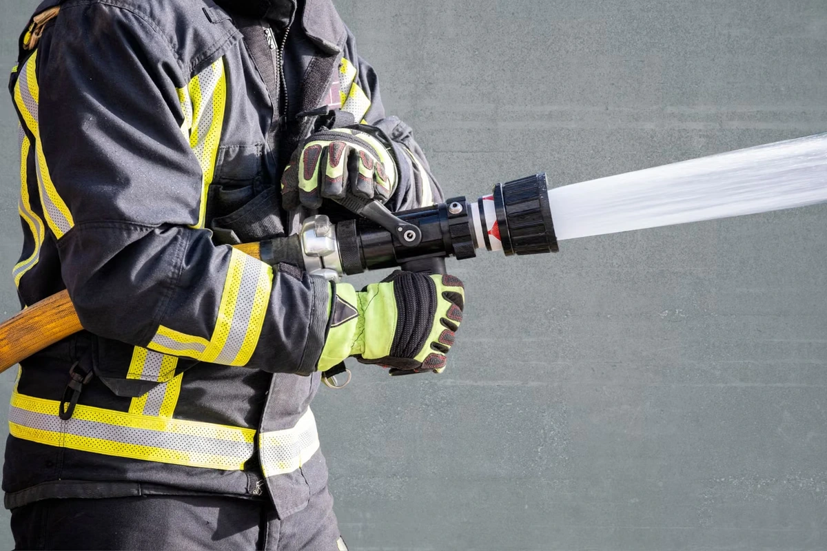 L’université de Rouen touchée par un incendie, la façade d’un bâtiment détruite