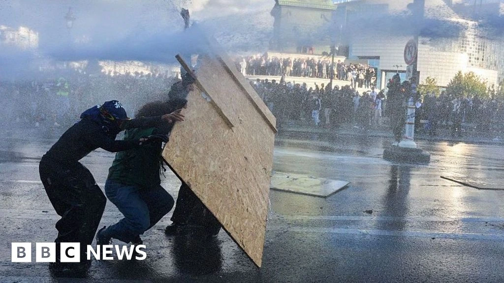 France promises 3,000 extra teachers in first step to calm student protests