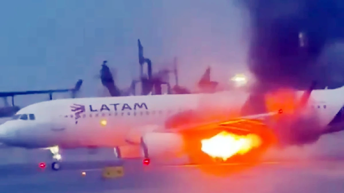 Passagiermaschine fängt kurz vor Start Feuer: Flugzeug evakuiert