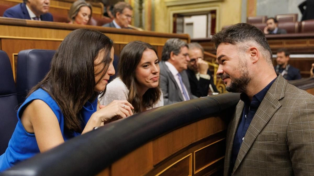 Rufián y Montero harán “equipo” en la campaña de las elecciones y ERC incorporará a Podemos en las listas
