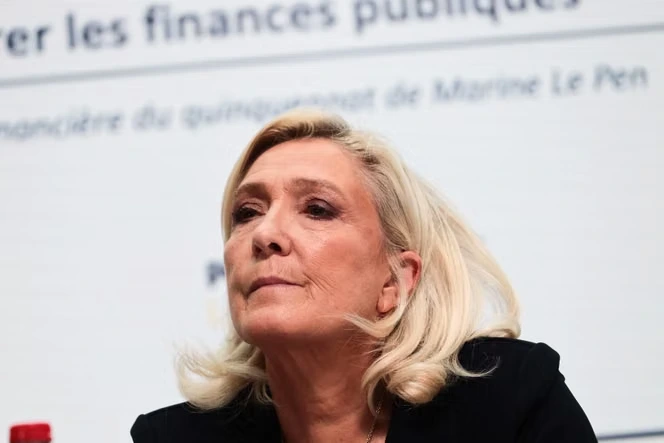 Ecrits antisémites : Marine Le Pen dit « maintenir sa confiance en Jordan Bardella » et s’en prend à « Mediapart »