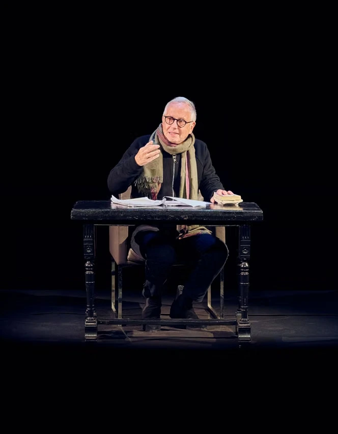 Fabrice Luchini : « La langue française classique, je m’y sens comme dans une camisole qui contraindrait mes excès »