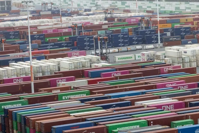 Les ports français et européens perturbés par une grève des dockers