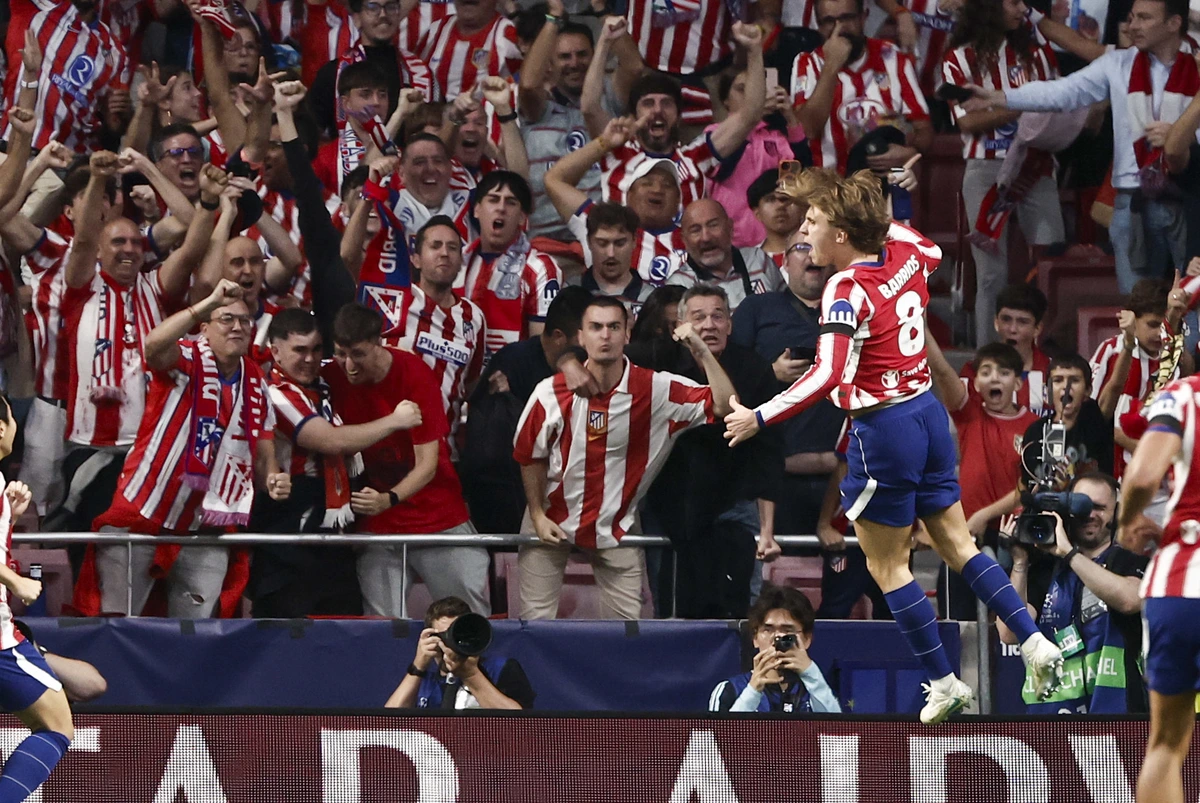 El recital del Atlético ante el Manchester United va por Barrios