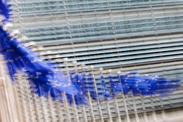 Dal 2 dicembre stop in Ue alle app di nudificazione, 'non avranno posto in Europa'