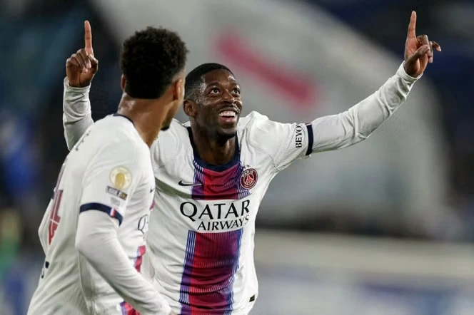 Mal embarqué à Strasbourg, le PSG s’impose grâce à Ousmane Dembélé et rejoint Monaco en tête de la Ligue 1
