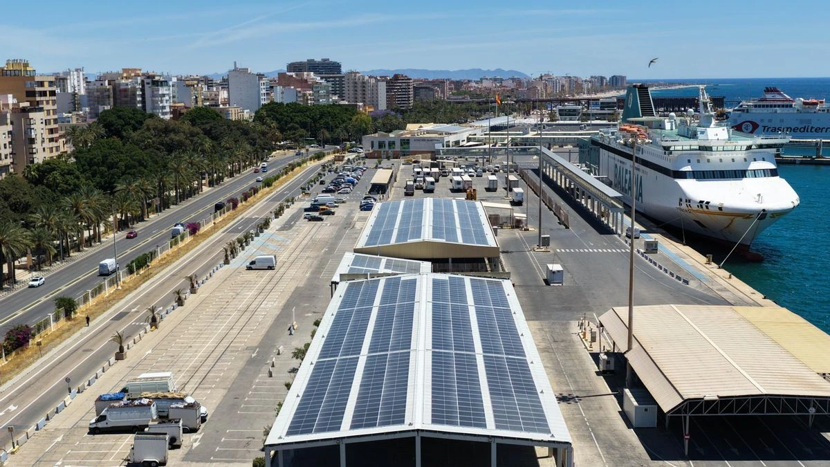 El Gobierno ultima dos decretos para relanzar el autoconsumo e impulsar las comunidades energéticas